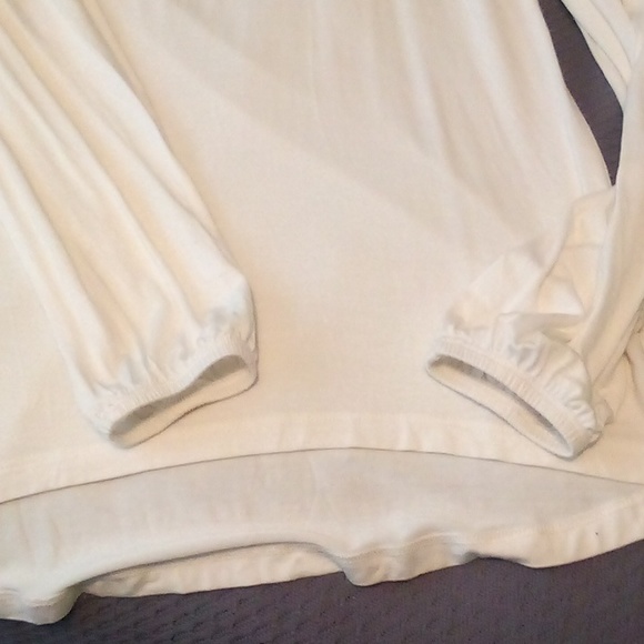 Venus small top, but fits Medium - Picture 9 of 11